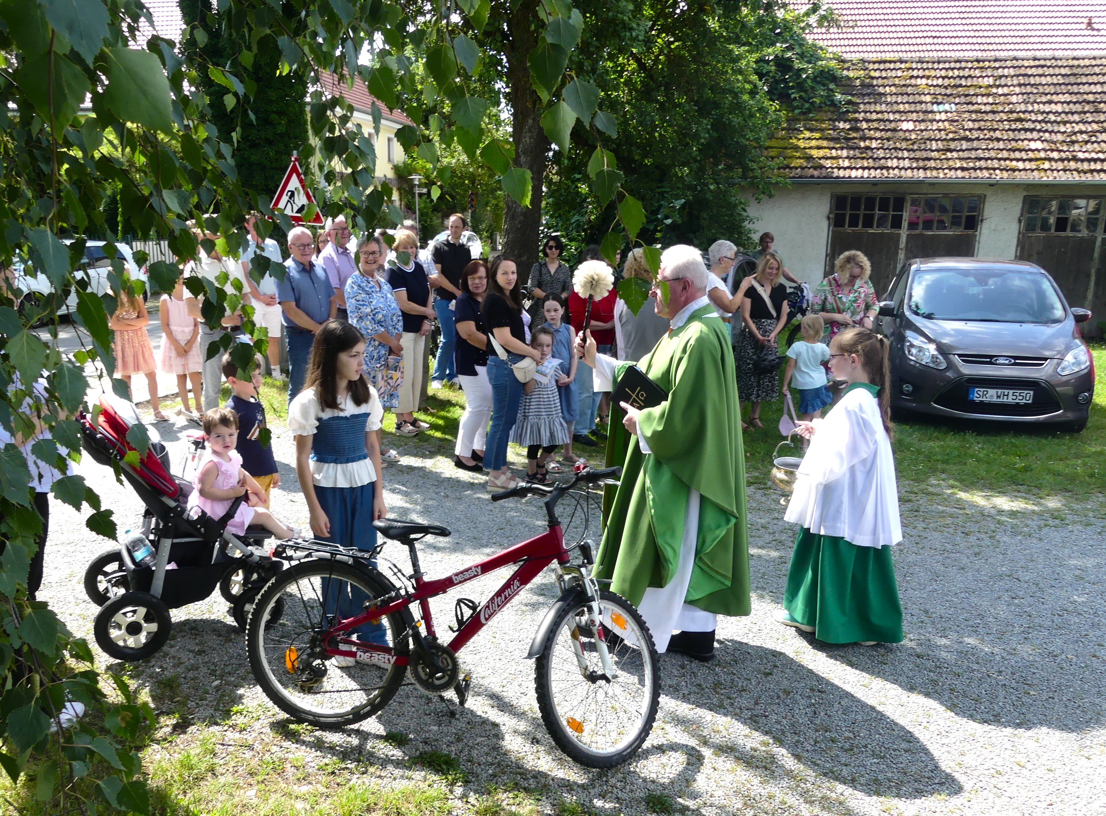 2024_Fahrzeugsegnung_Feldkirchen